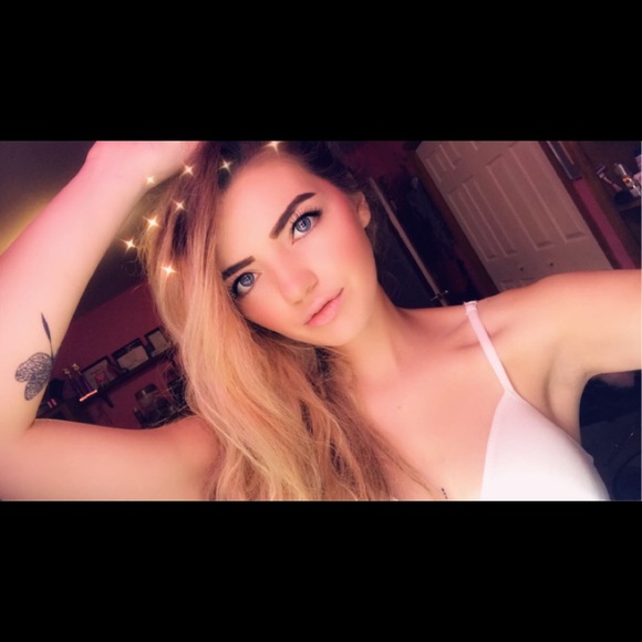 Meet your Posher, Taylor - Picture 1 of 1